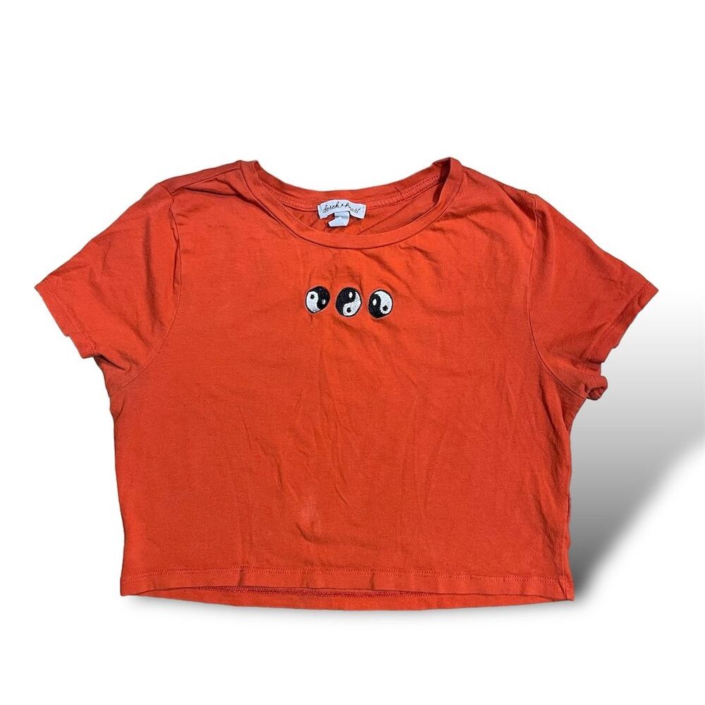 Derek Heart Juniors' Red Embroidered Cropped Baby T-Shirt Size L
